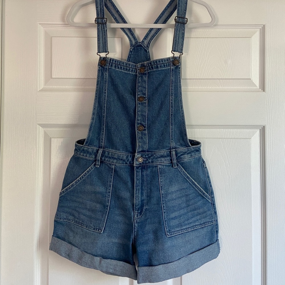 Cute Short Overalls Size M Hollister
